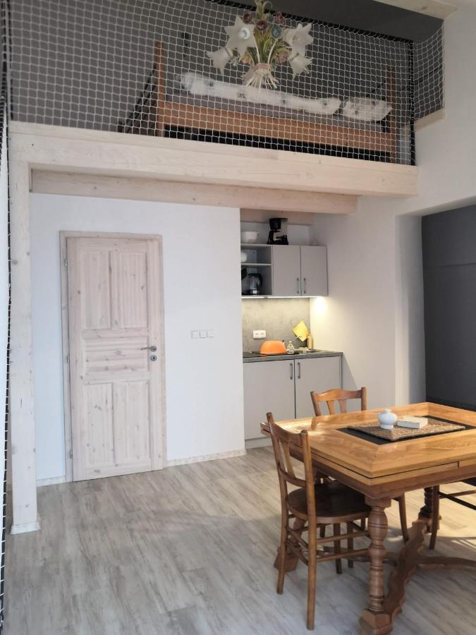 Swiss House Apartments Slavonice Exterior foto